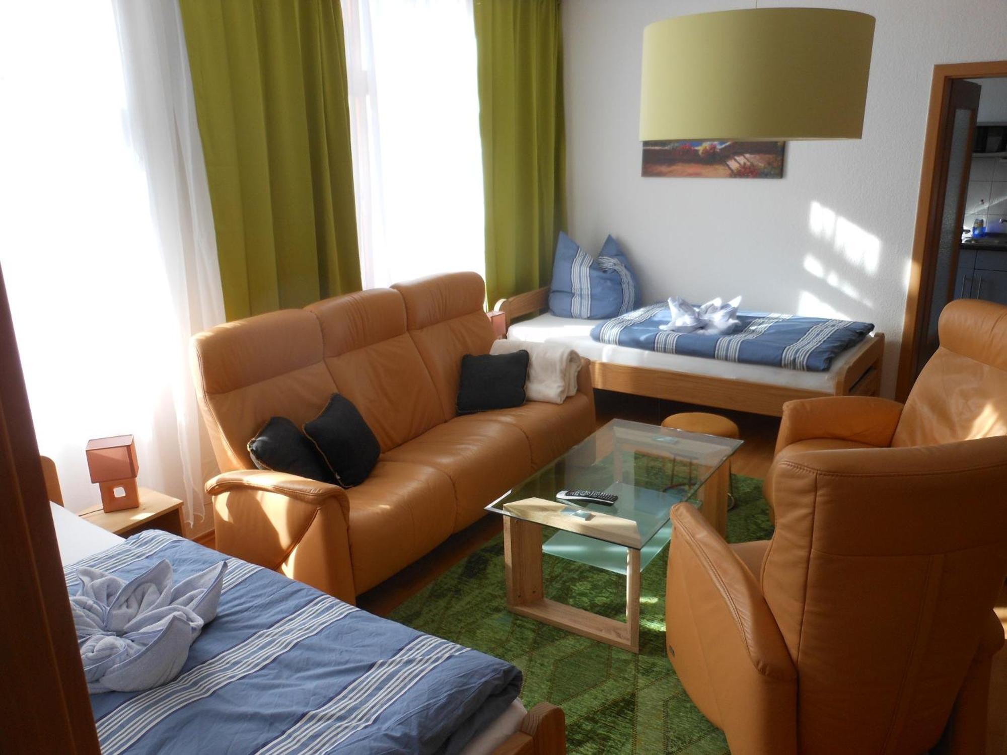 Pension Am Werder Бернбург Номер фото